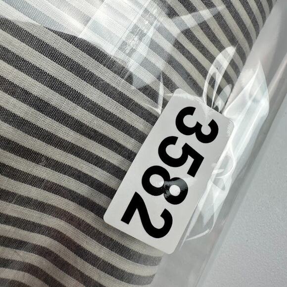 Talbots Top Womens 2X Gray White Striped Button Up Long Sleeve Career Preppy - Picture 11 of 11